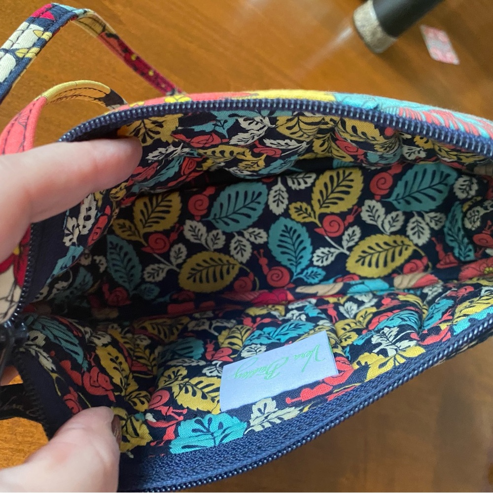 Vera Bradley crossbody bag - Picture 3 of 3
